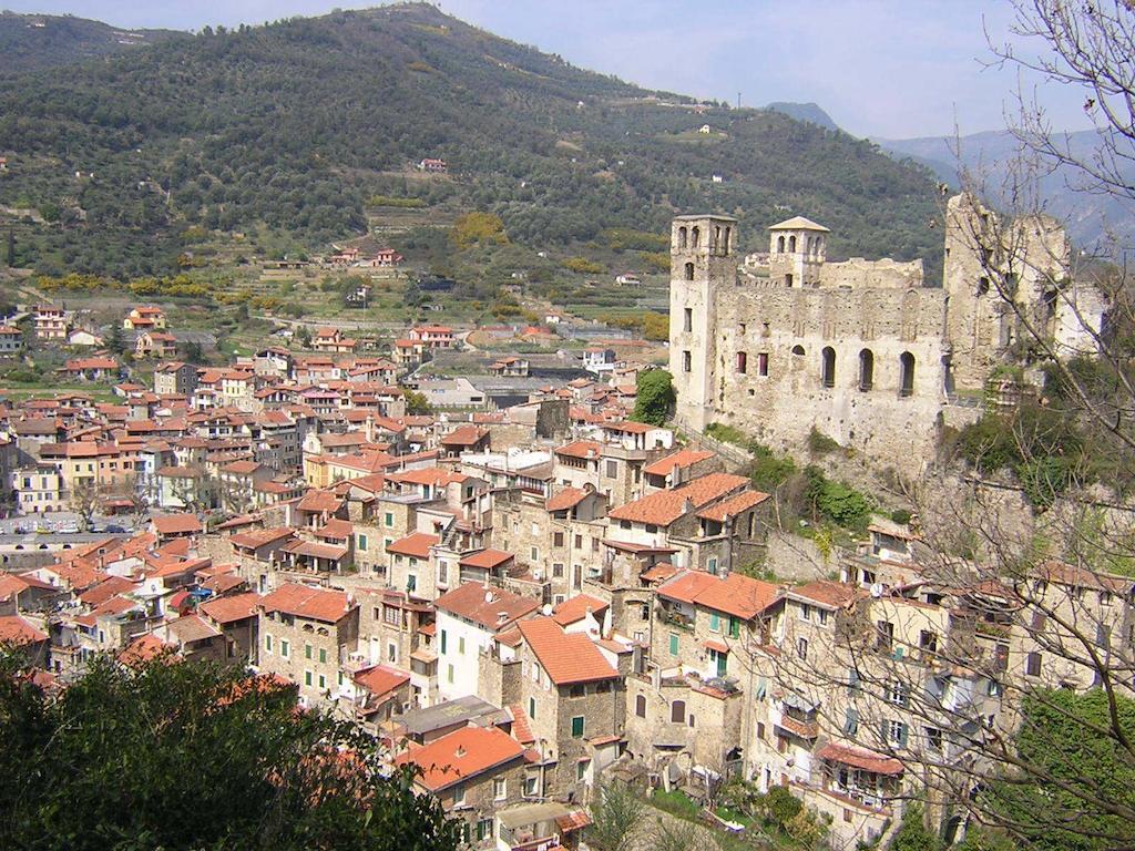 B&B Il Libro Verde Dolceacqua Εξωτερικό φωτογραφία